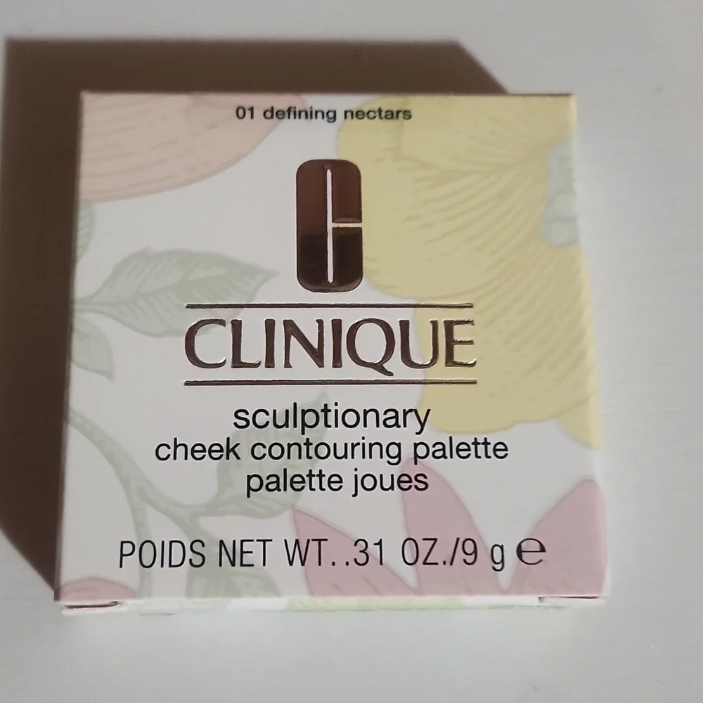 CLINIQUE Defining Nectars Sculptionary Cheek Contouring Palette